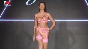 HONEY BIRDETTE Paraiso Underwear 2021 Miami - Swimwear & Underwear. So many models showing their hot sexy bodies people will get whiplash! 